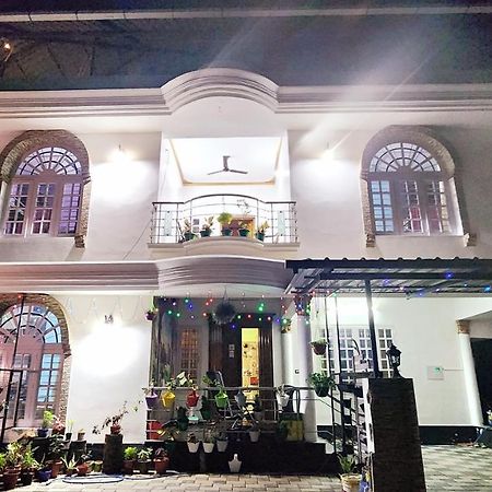 فندق Jj'S White House Thrissur المظهر الخارجي الصورة